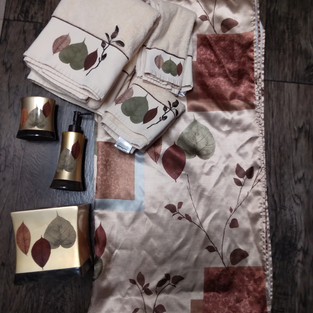 Bed,Bath and Beyond  Set